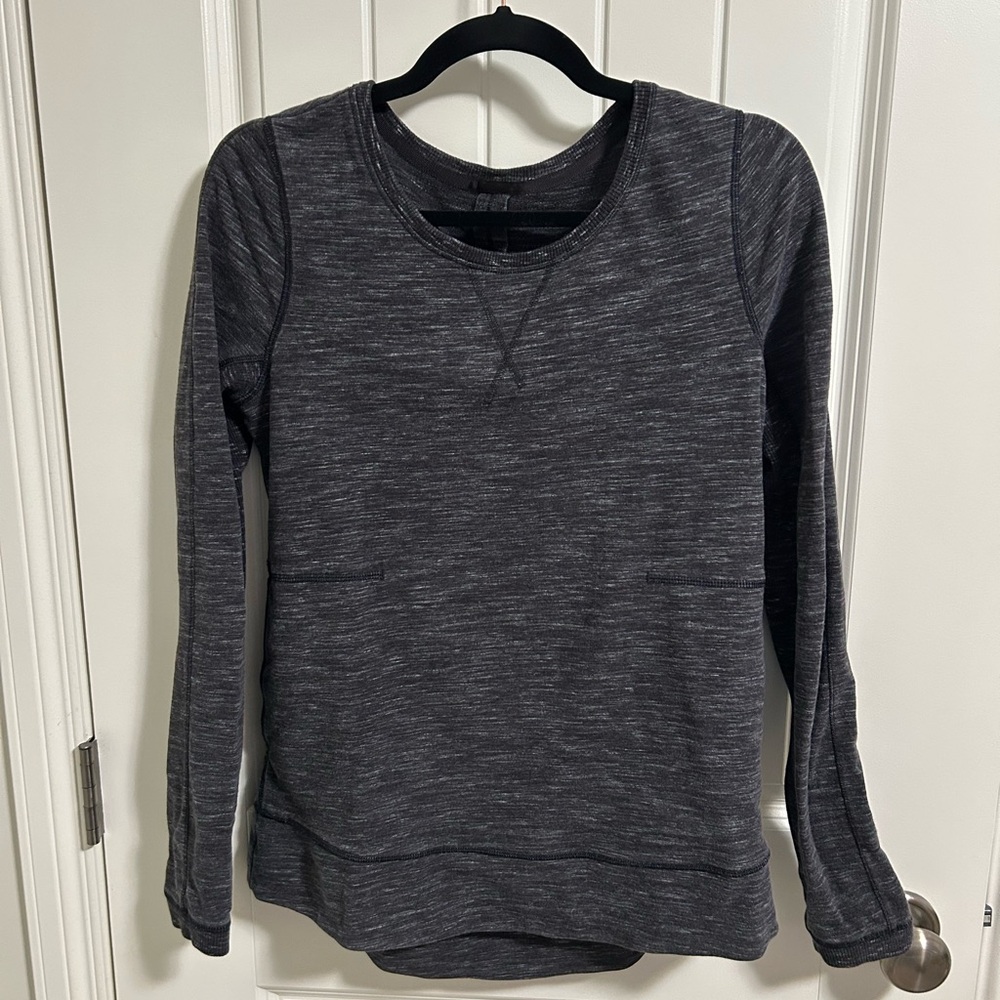 Lululemon Gray Long Sleeve Top